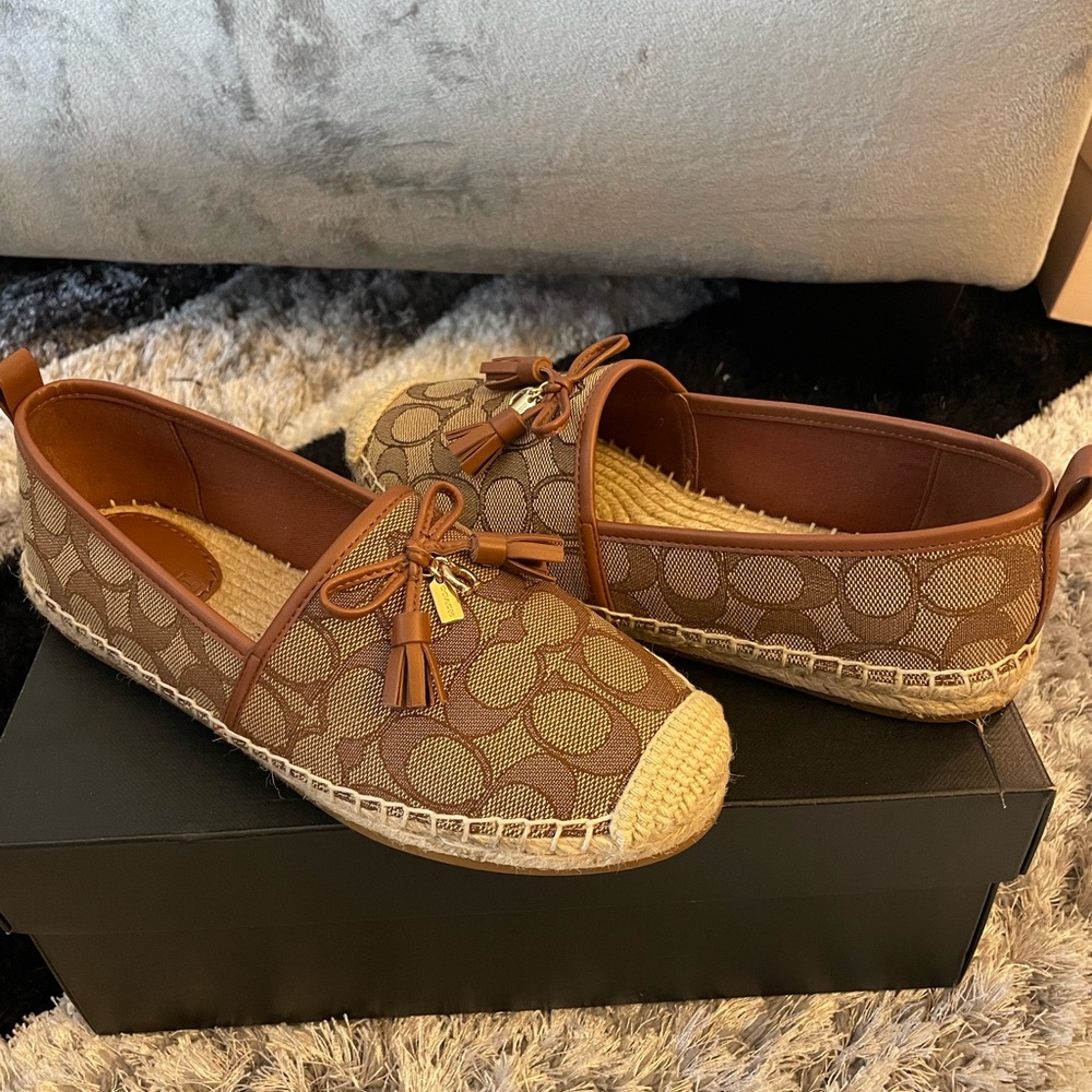 Coach only worn once